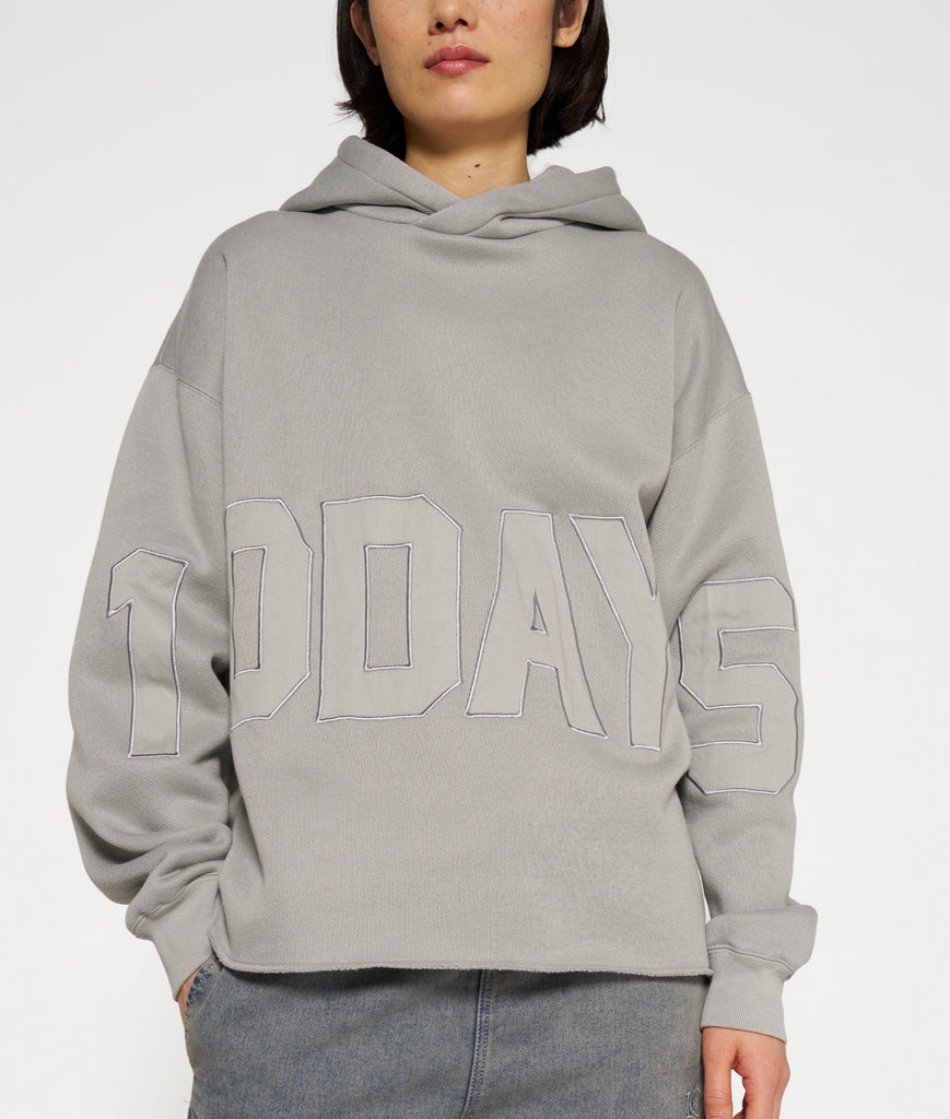 10DAYS | STATEMENT HOODIE LOGO PATCH GRAPHITE