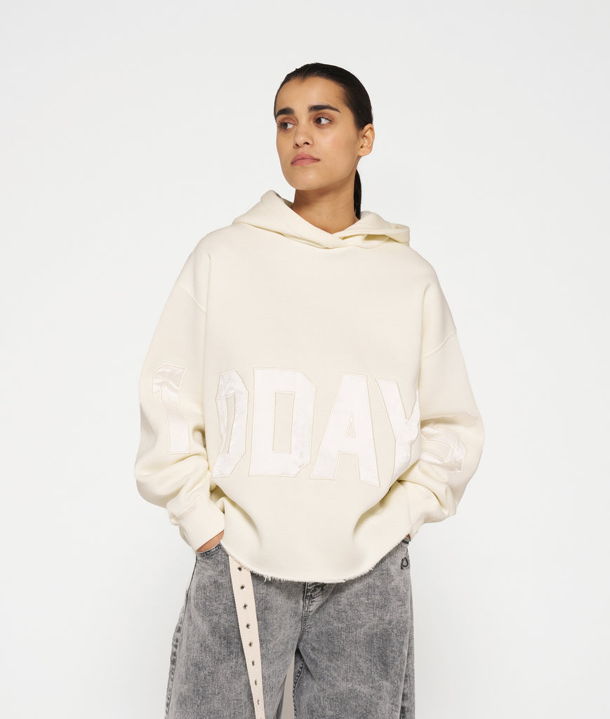 10DAYS | STATEMENT LOGO HOODIE LIGHT NATURAL