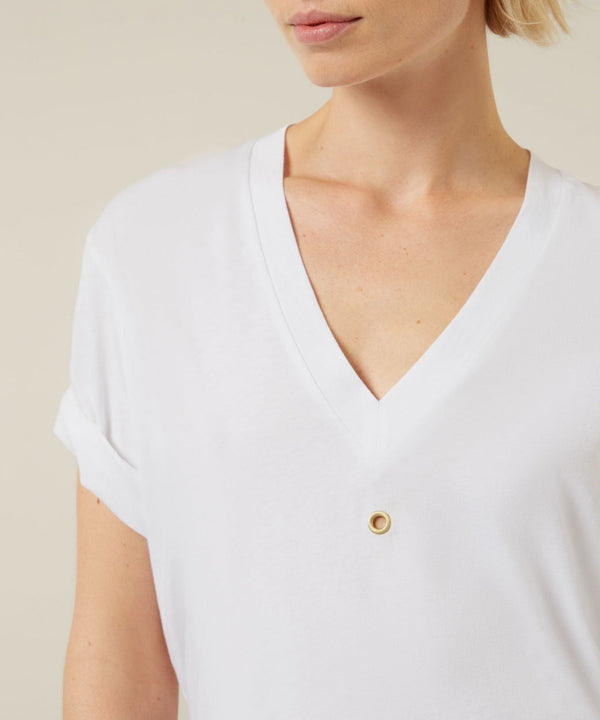 10DAYS | V-NECK TEE EYELET